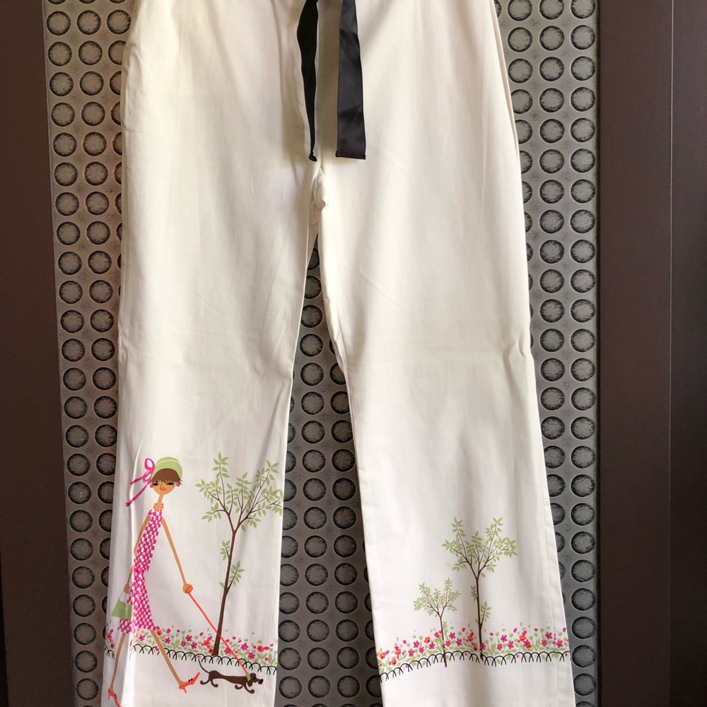 Adorable White pants!